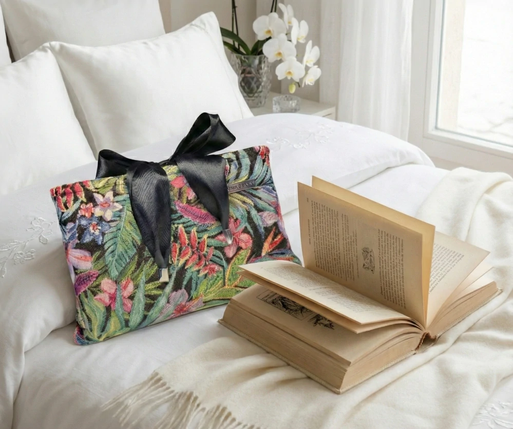 Obal na knihu - Botanica black